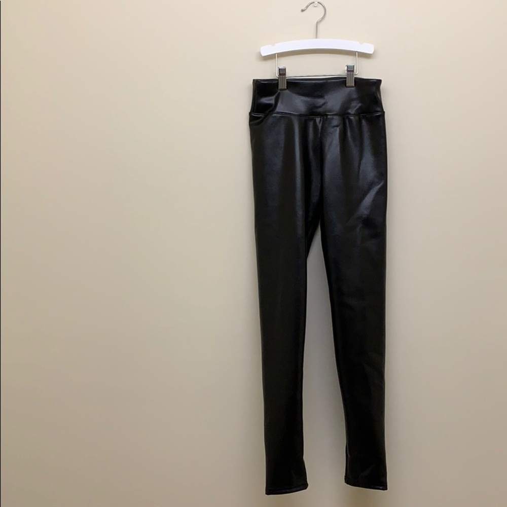 NEW!! black pleather shiny pants!!
